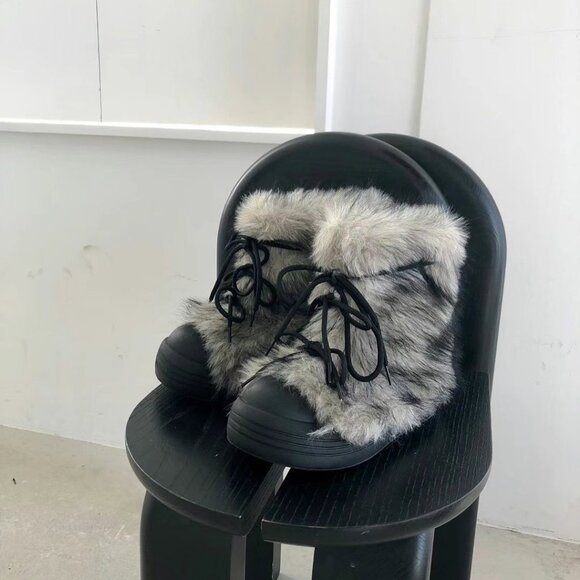 Luxury Winter Boots โ Made in Quebec ๐จ๐ฆ โ Brand New - Picture 5 of 6